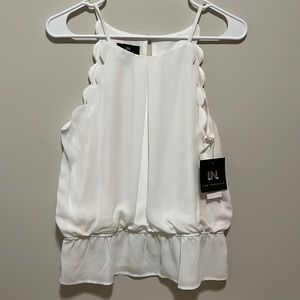 White scallop neckline halter style top size medium